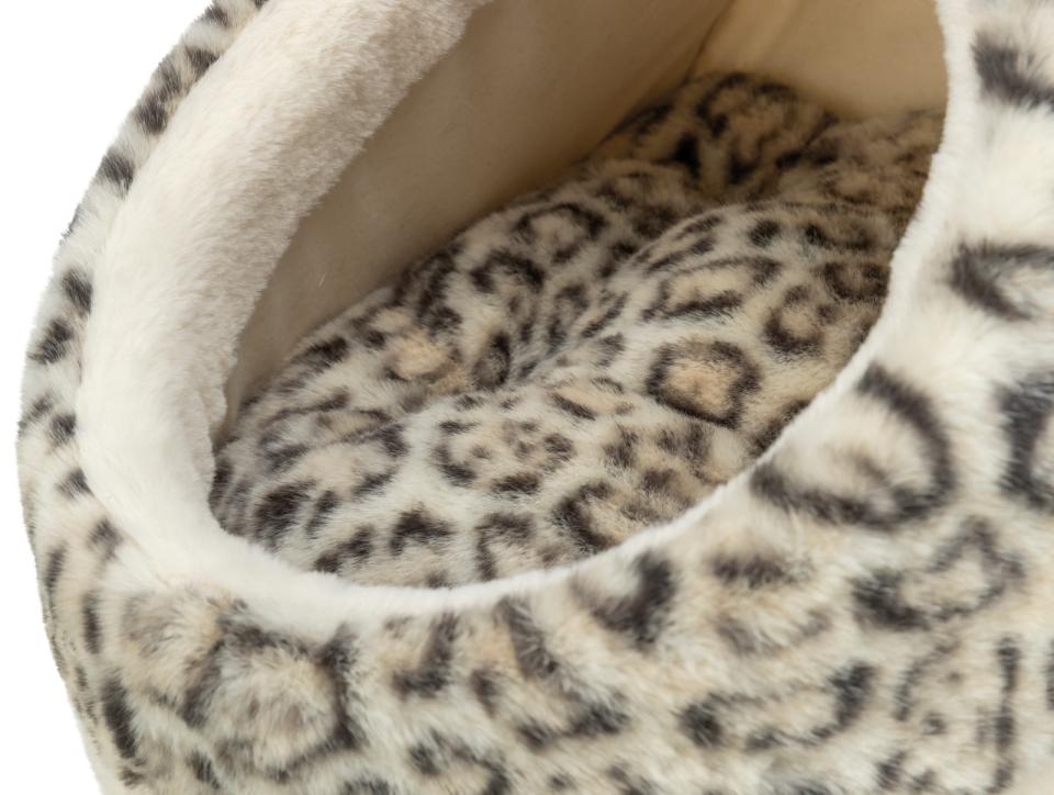 Trixie Leo hyggehule