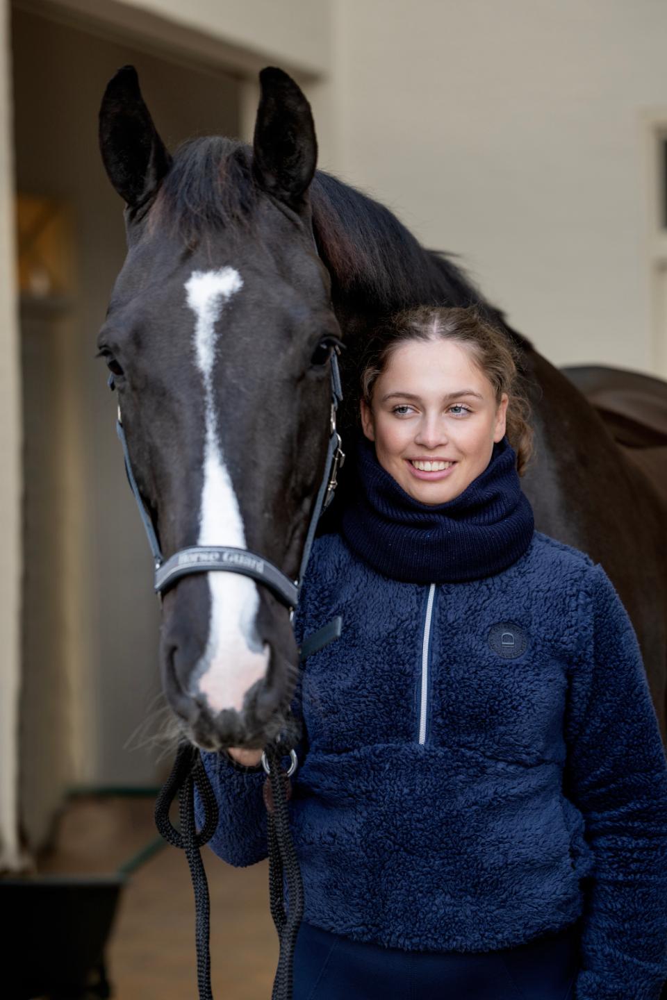 Equipage Vainy strikket halsvarmer med pyntesten