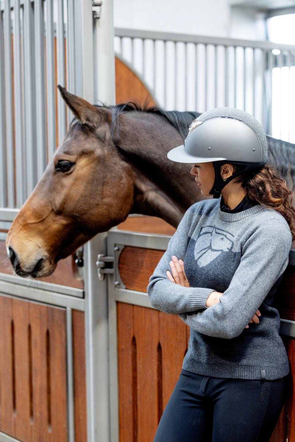 One K Avancé-ridhjälm - Glitter silver