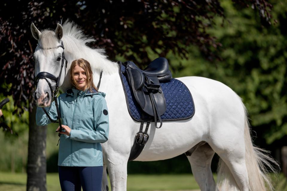 Equipage Amelia jacka