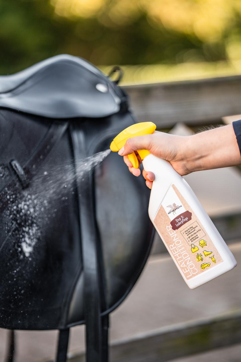 Bense & Eicke Leather Conditioner - trinn 2