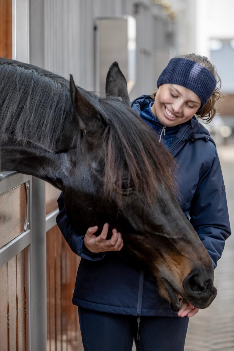 Equipage Vaina strikket pandebånd med sten