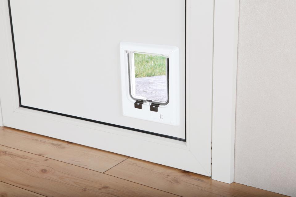 4-vejs kattedør, elektromagnetisk