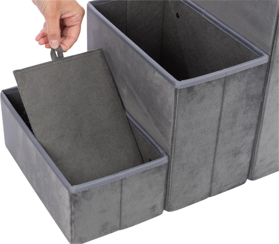 Trixie Harvey Höhle mit Stufen