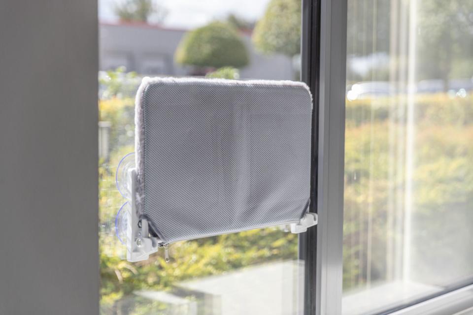 Trixie Vindue liggeplads plys/mesh