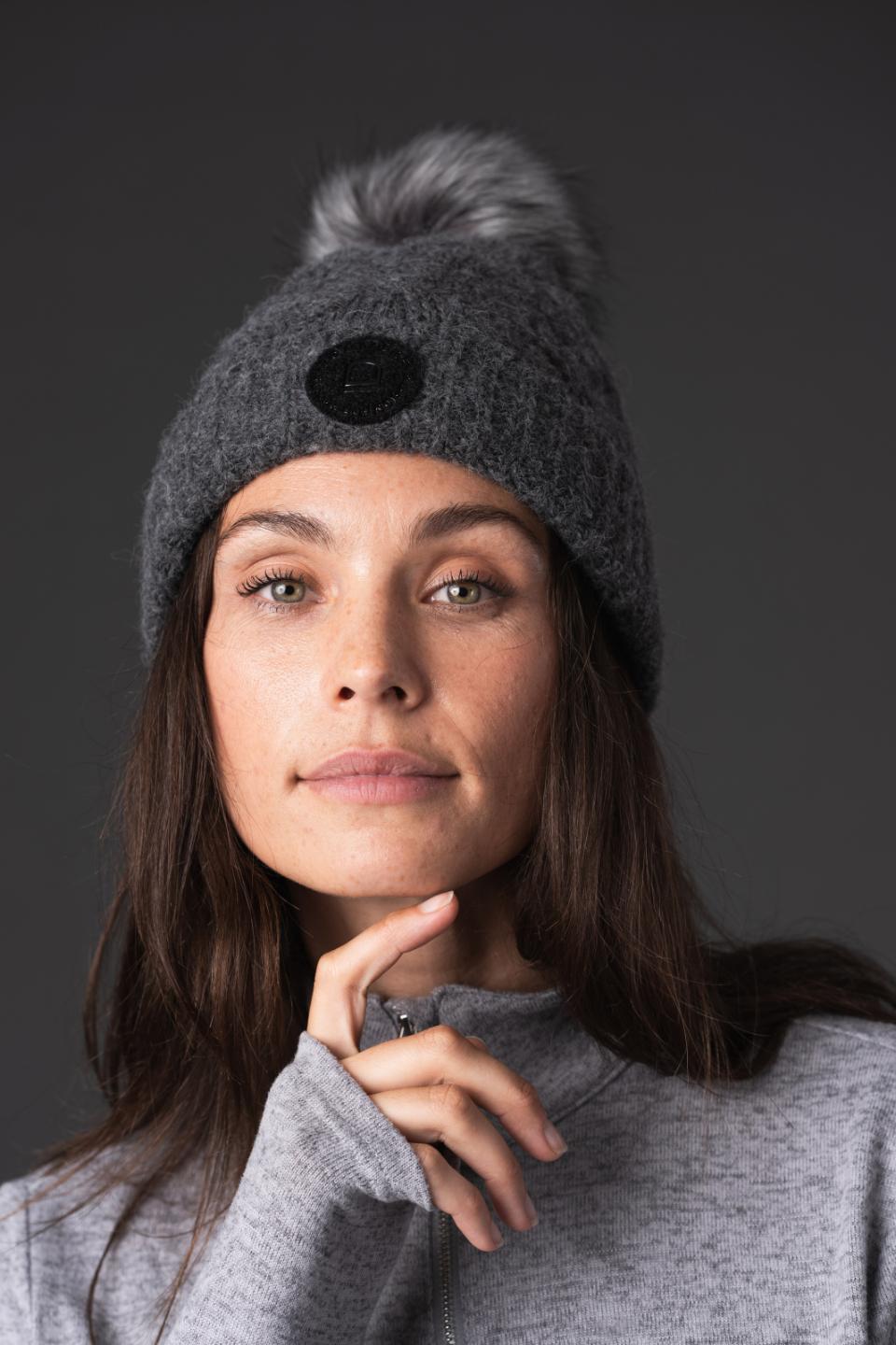 Equipage Vasili strikhue med pelskvast