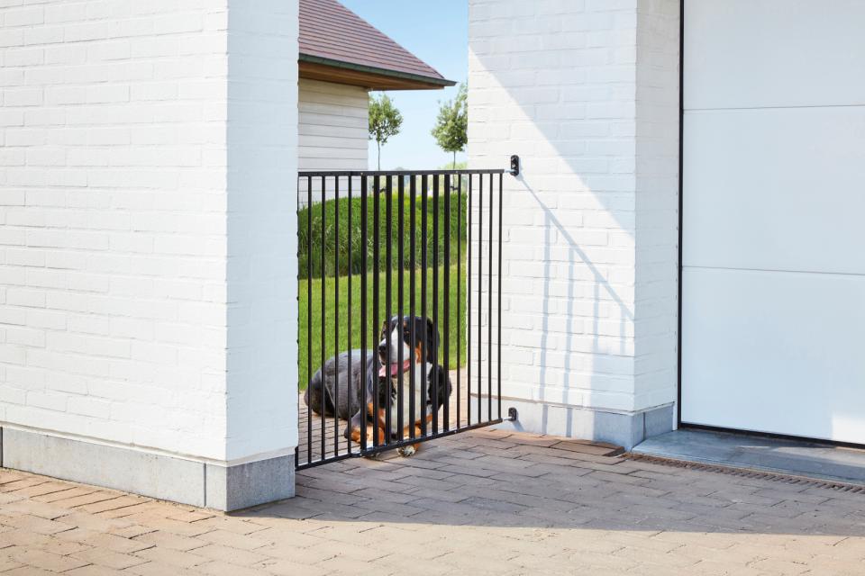 Savic Dog Barrier Gate Outdoor