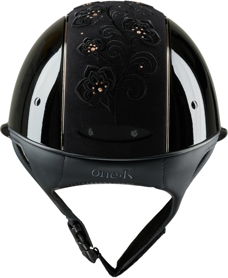 One K Avancé-ridehjelm – Broderet top, krom pipe