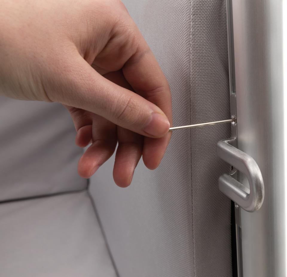 Beslag til hængelås til transportbox