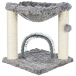 Baza scratching post with brush